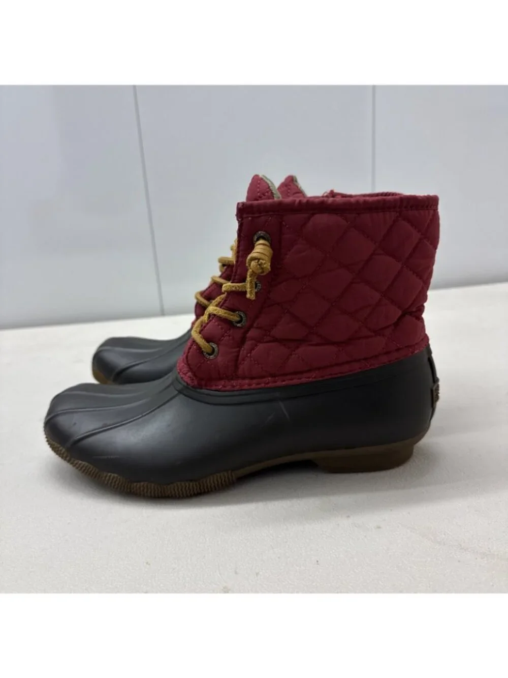Sperry Top Sider Boots Womens‎ 7 Saltwater Duck Quilted Red Ankle Top STS93028